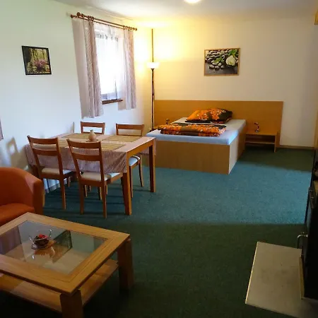 Pod Vápenkami Affittacamere