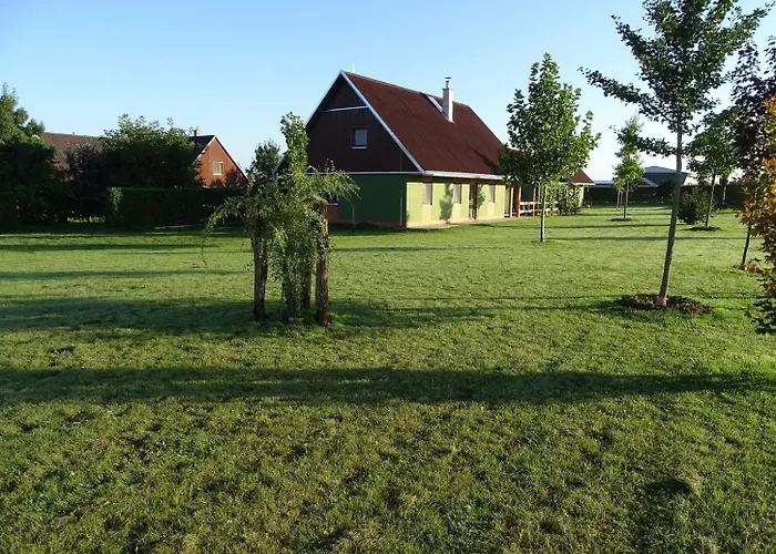 Pod Vapenkami 4* Strážnice