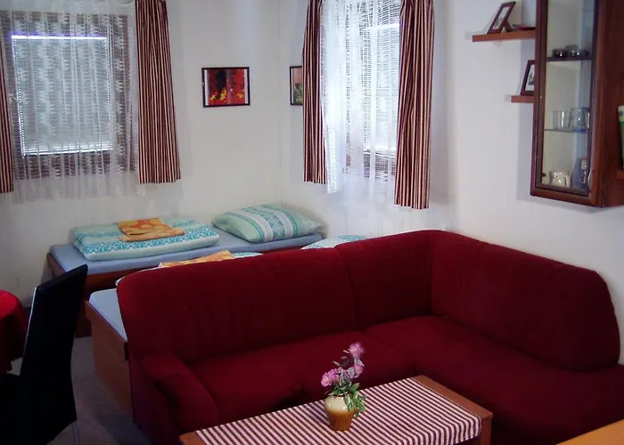 Pod Vapenkami 4* Strážnice